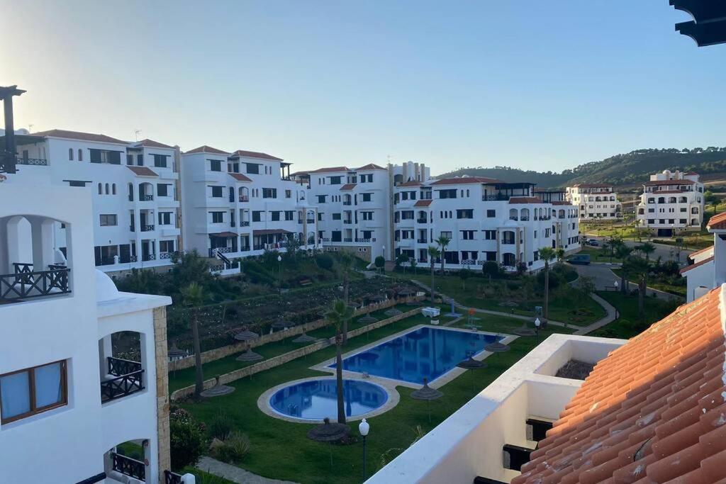 Appartement de 103m2 dans complexe balnéaire Lilac's garden Cabo Negro Extérieur photo
